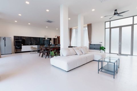 Villa in Surat Thani, Thailand 3 bedrooms № 176797 - photo 6
