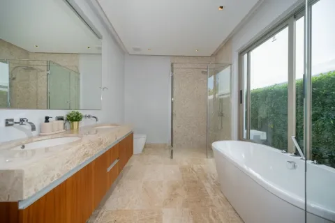 Villa in Phuket, Thailand 4 bedrooms № 161561 - photo 30