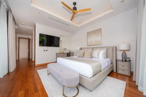 Villa in Phuket, Thailand 4 bedrooms № 161561 - photo 22