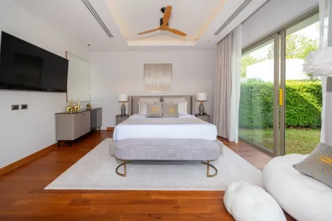 Villa in Phuket, Thailand 4 bedrooms № 161561 - photo 23