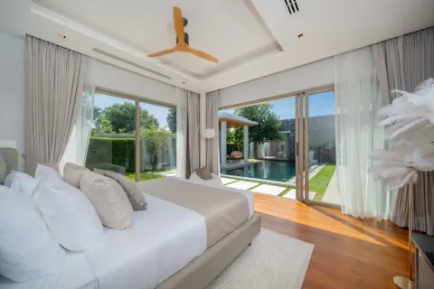 Villa in Phuket, Thailand 4 bedrooms № 161561 - photo 27