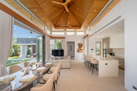 Villa in Phuket, Thailand 4 bedrooms № 161559 - photo 13