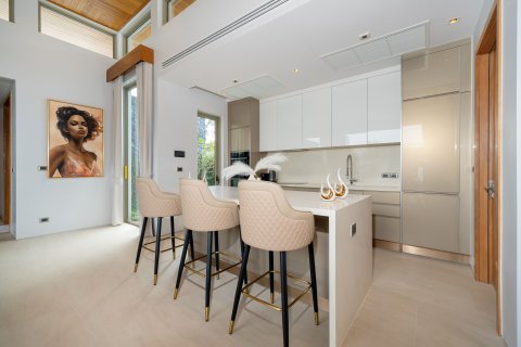 Villa in Phuket, Thailand 4 bedrooms № 161559 - photo 30