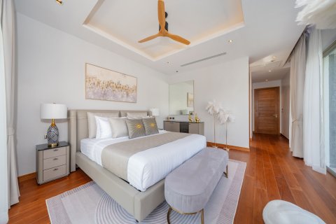 Villa in Phuket, Thailand 4 bedrooms № 161559 - photo 28
