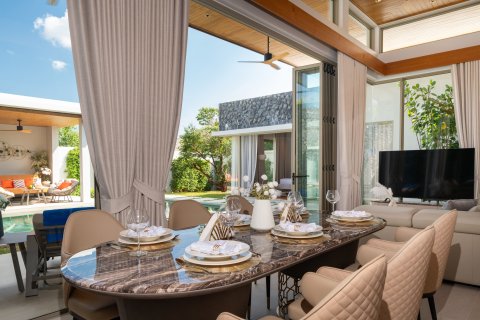 Villa in Phuket, Thailand 4 bedrooms № 161559 - photo 15