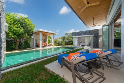 Villa in Phuket, Thailand 4 bedrooms № 161559 - photo 10