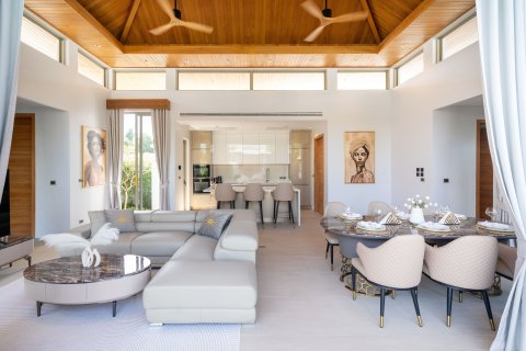 Villa in Phuket, Thailand 4 bedrooms № 161559 - photo 12