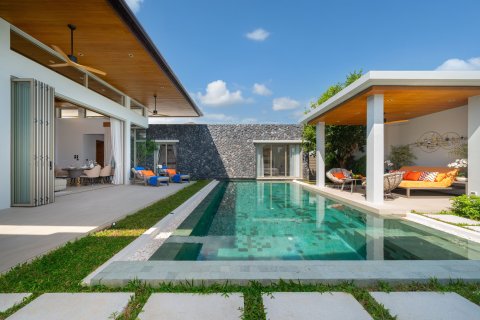 Villa in Phuket, Thailand 4 bedrooms № 161559 - photo 6