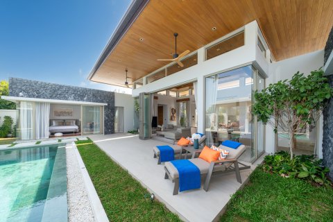 Villa in Phuket, Thailand 4 bedrooms № 161559 - photo 11