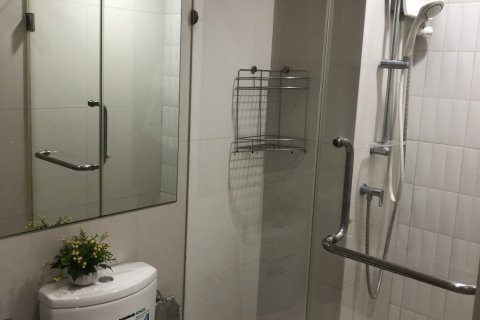 Studio in the Condo in Huai Khwang, Bangkok, Thailand  № 161564 - photo 7