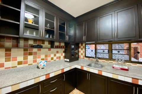 Дом в Чиангмае, Таиланд с 3 спальнями  № 75086 - фото 29