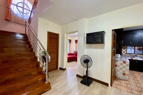 Дом в Чиангмае, Таиланд с 3 спальнями  № 75086 - фото 17