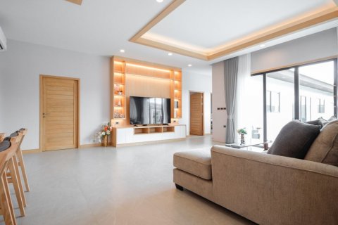 Дом в Паттайе, Таиланд с 4 спальнями  № 133610 - фото 9