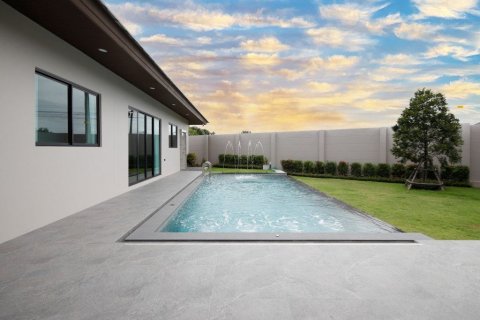 Дом в Паттайе, Таиланд с 4 спальнями  № 133610 - фото 3