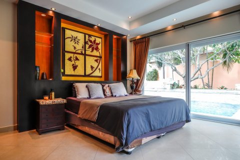 Дом в Паттайе, Таиланд с 4 спальнями  № 9099 - фото 14