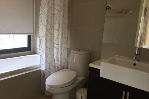 Studio in the Condo in Khlong Toei, Bangkok, Thailand  № 149190 - photo 9