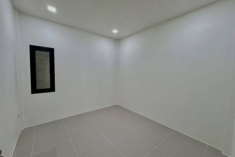 House in Phuket, Thailand 3 bedrooms № 156459 - photo 2