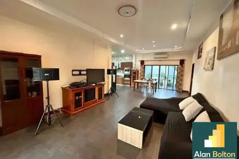 Casa de 5 dormitorios en Jomtien Beach, Pattaya, Tailandia № 210694 - foto 9