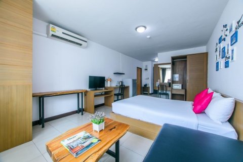 Commercial property in Bangkok, Thailand № 180938 - photo 18