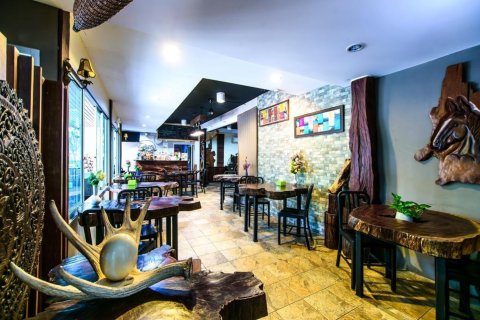 Commercial property in Bangkok, Thailand № 180938 - photo 3