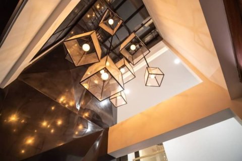 House in Bangkok, Thailand 4 bedrooms № 180935 - photo 14