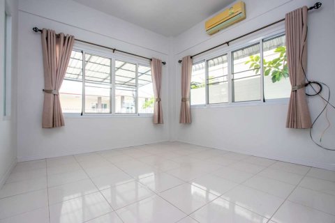 Maison à Chiang Mai, Thaïlande 4 chambres № 160037 - photo 11