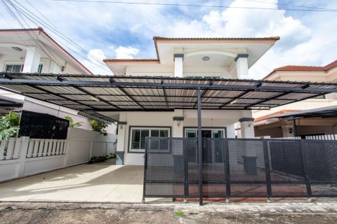 Maison à Chiang Mai, Thaïlande 4 chambres № 160037 - photo 1