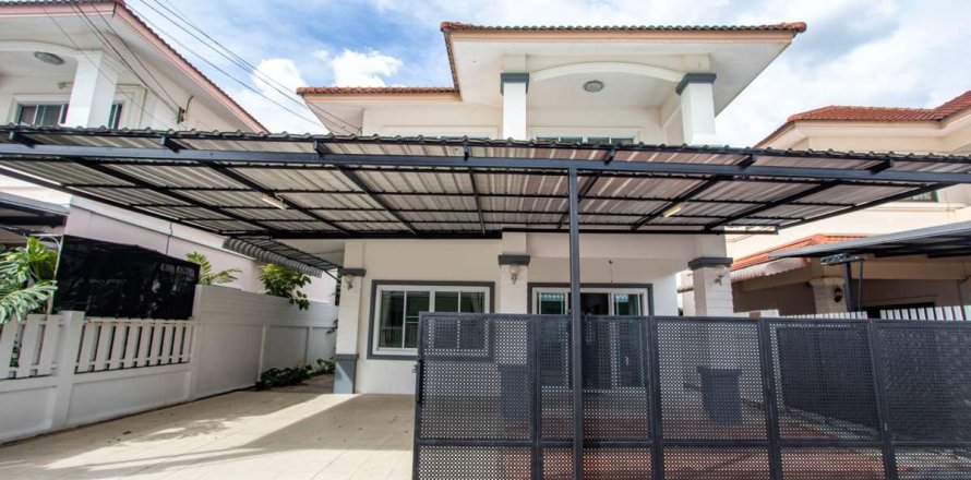 Maison à Chiang Mai, Thaïlande 4 chambres № 160037