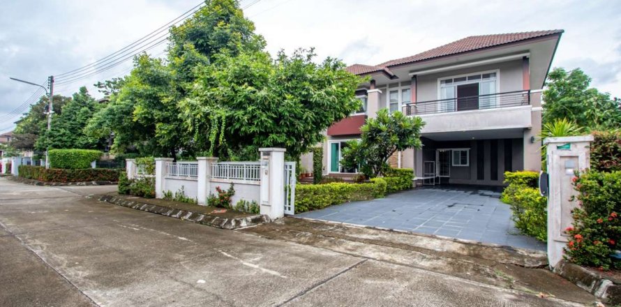 Дом в Чиангмае, Таиланд с 3 спальнями  № 160040