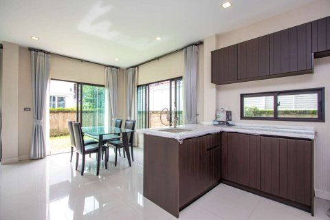 House in Chiang Mai, Thailand 3 bedrooms № 160038 - photo 4