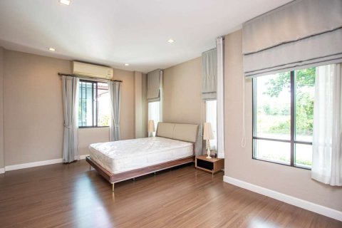 House in Chiang Mai, Thailand 3 bedrooms № 160038 - photo 17