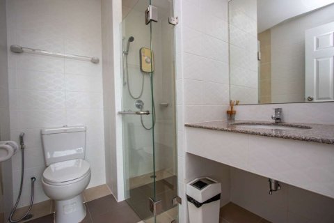 House in Chiang Mai, Thailand 4 bedrooms № 160041 - photo 13