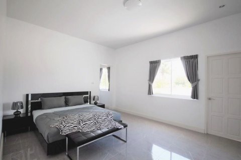 Вилла в Хуа Хине, Таиланд с 4 спальнями  № 142376 - фото 17