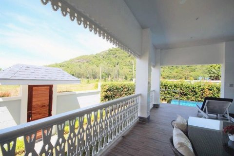 Вилла в Хуа Хине, Таиланд с 4 спальнями  № 142376 - фото 26