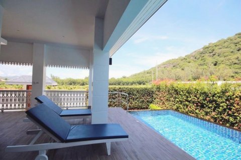 Вилла в Хуа Хине, Таиланд с 4 спальнями  № 142376 - фото 4