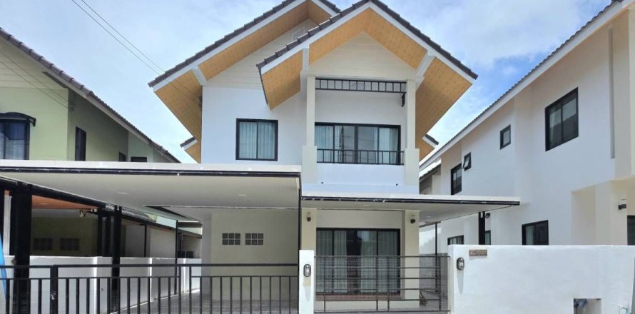 Дом в Паттайе, Таиланд с 3 спальнями  № 169326