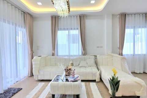 Дом в Паттайе, Таиланд с 3 спальнями  № 169326 - фото 5