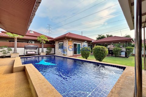 Maison à Pattaya, Thaïlande 6 chambres № 195868 - photo 4