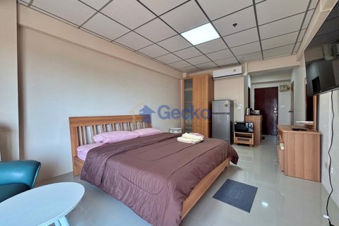 Condo in Pattaya, Thailand, 2 bedrooms  № 195866 - photo 14