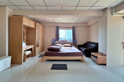 Condo in Pattaya, Thailand, 2 bedrooms  № 195866 - photo 11