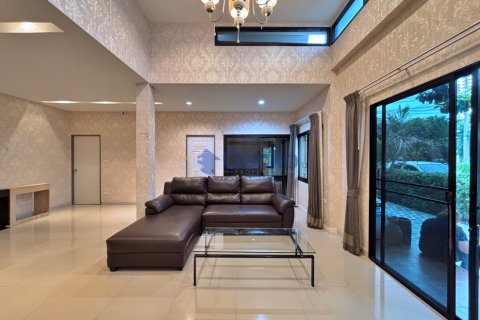 House in Pattaya, Thailand 3 bedrooms № 195865 - photo 6