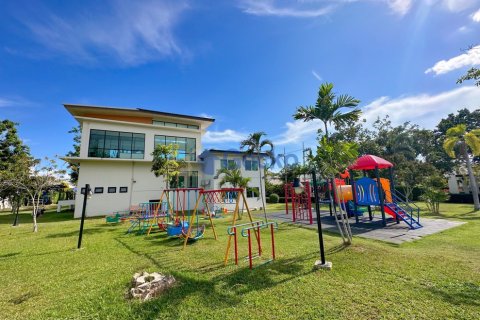 House in Pattaya, Thailand 3 bedrooms № 195865 - photo 30