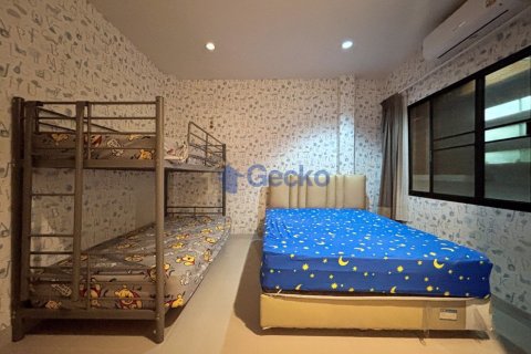 House in Pattaya, Thailand 3 bedrooms № 195865 - photo 18