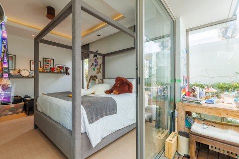 Villa in Phuket, Thailand 4 bedrooms № 157101 - photo 14