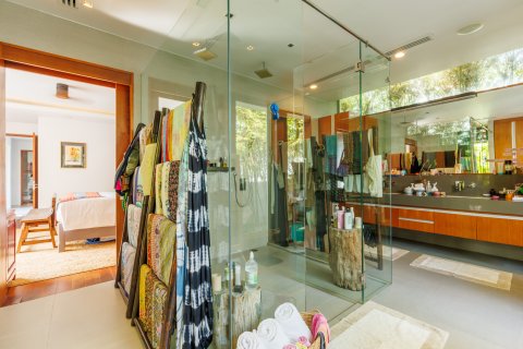 Villa in Phuket, Thailand 4 bedrooms № 157101 - photo 6