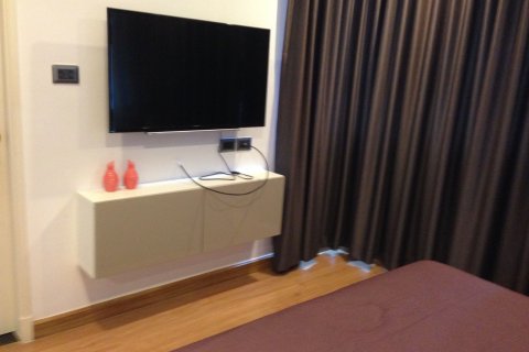 Condo in Huai Khwang, Bangkok, Thailand, 2 bedrooms № 157099 - photo 4