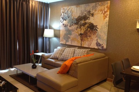 Condo in Huai Khwang, Bangkok, Thailand, 2 bedrooms  № 157099