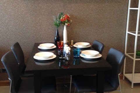 Condo in Huai Khwang, Bangkok, Thailand, 2 bedrooms № 157099 - photo 7