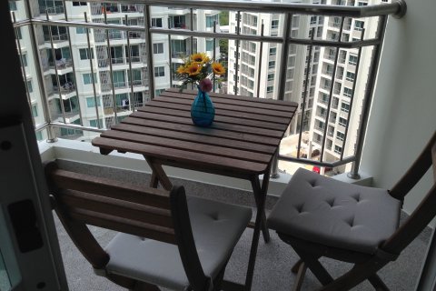 Condo in Huai Khwang, Bangkok, Thailand, 2 bedrooms № 157099 - photo 5