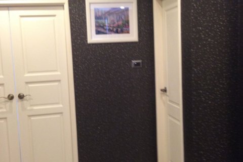 Condo in Huai Khwang, Bangkok, Thailand, 2 bedrooms № 157099 - photo 11